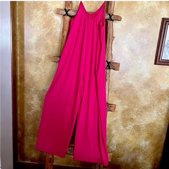 Wide Leg Jumpsuit NWOT*Pink/Rose Available in S-M - Picture 3 of 4